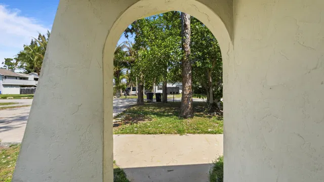  Residence photo 65