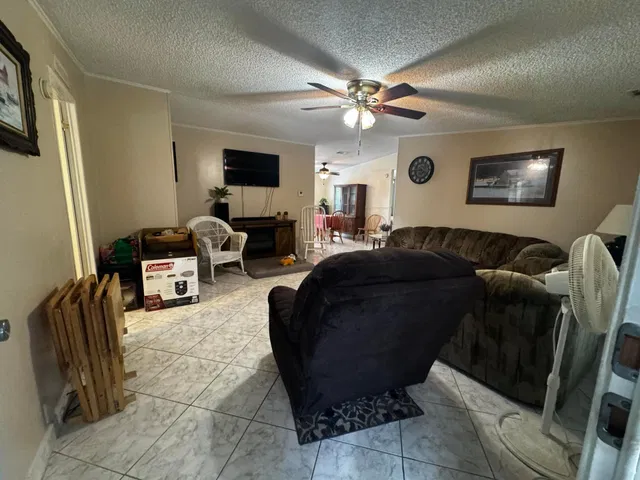  Residence photo 4
