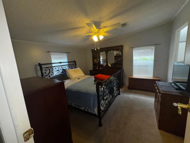  Residence photo 8