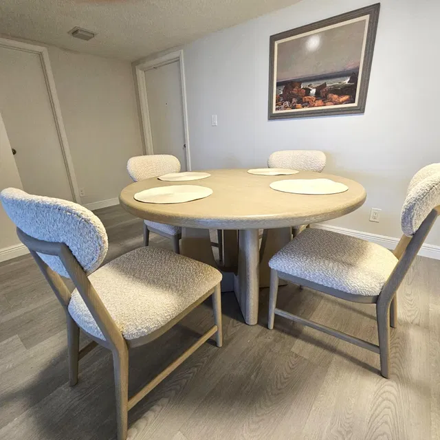 Unit 215 photo 14