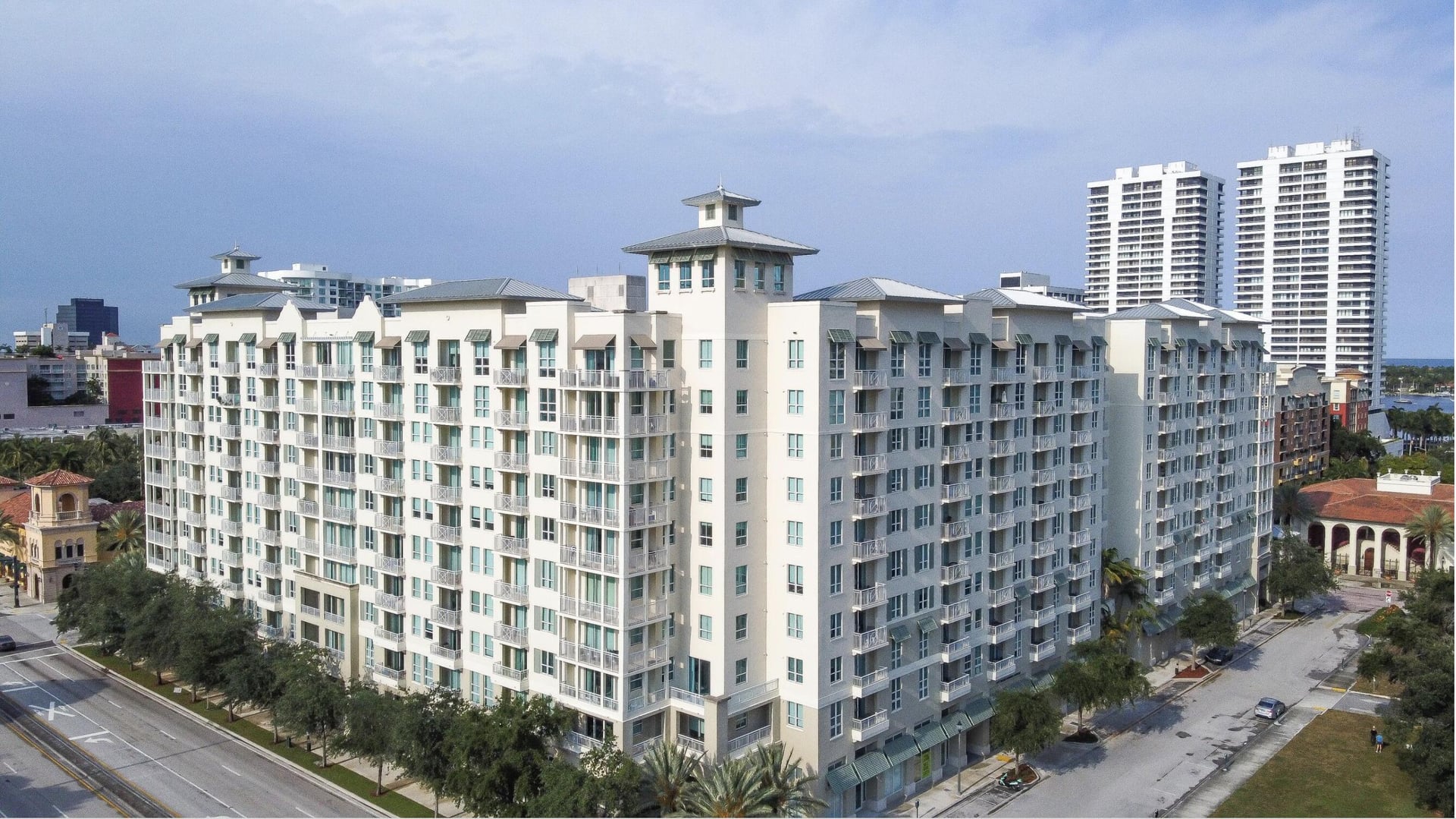 City Palms Unit 828 photo 16