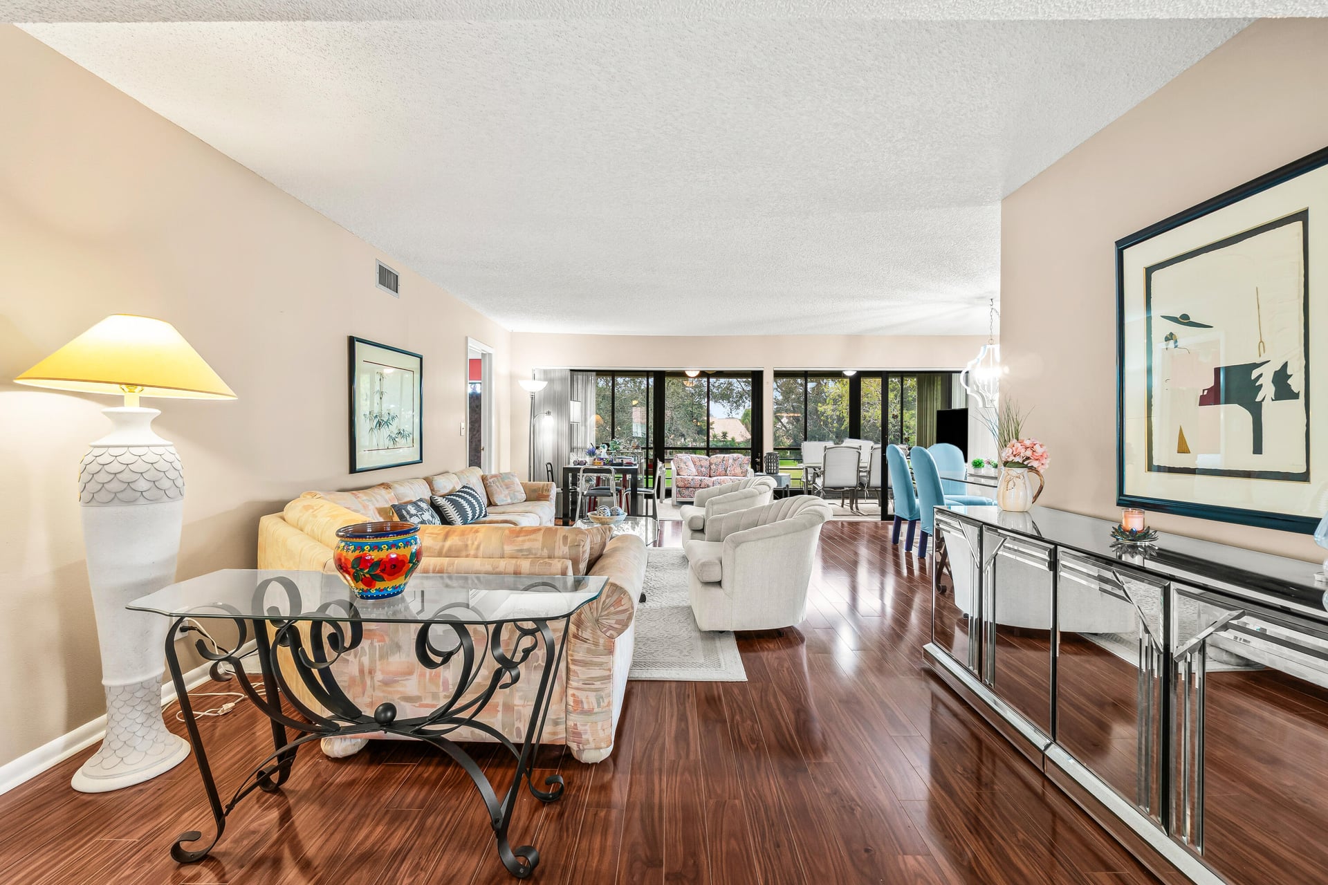 Residence photo 5