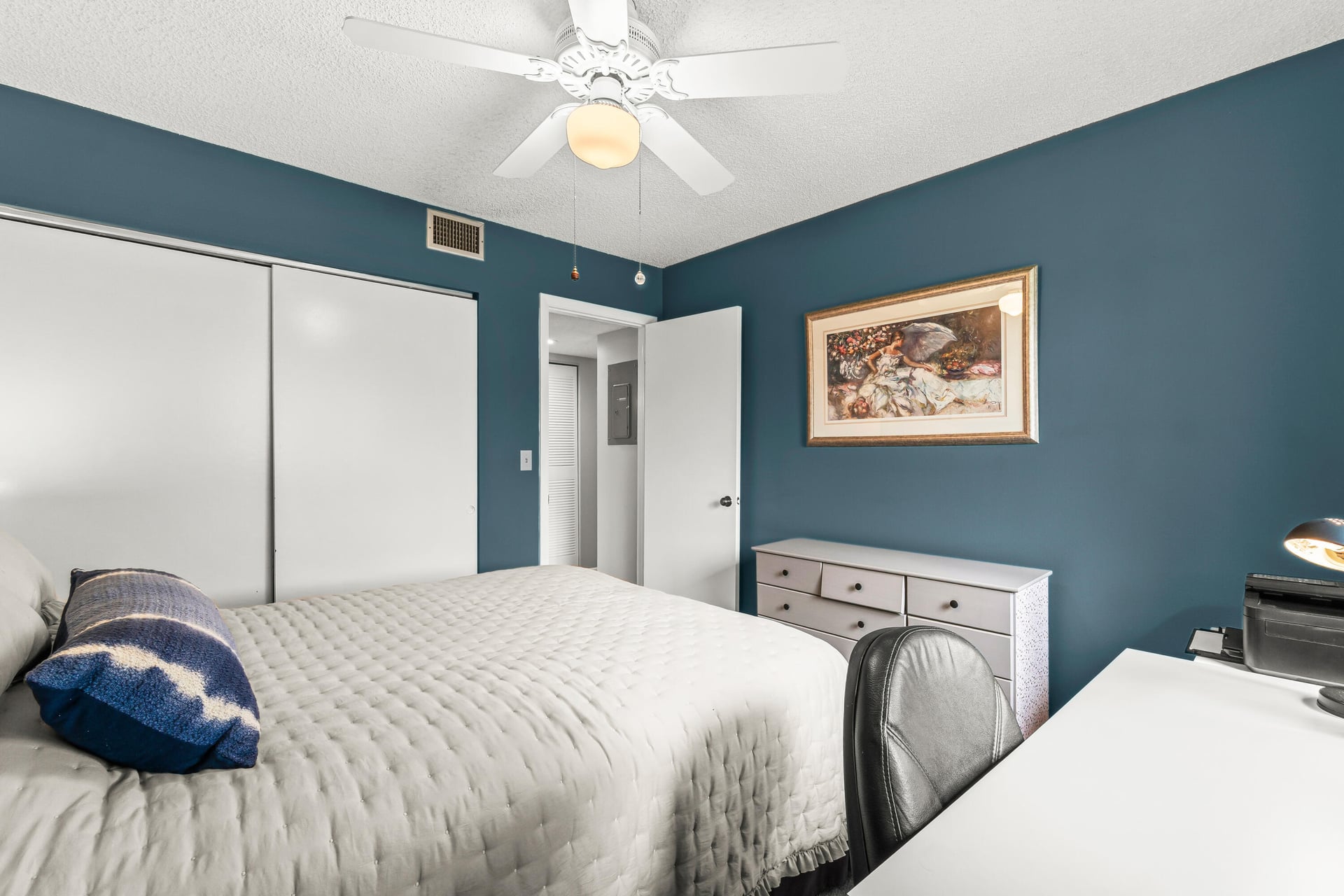 Residence photo 30