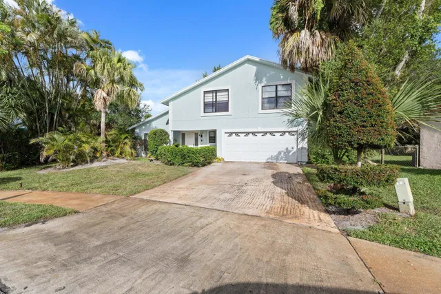 Residence photo 3