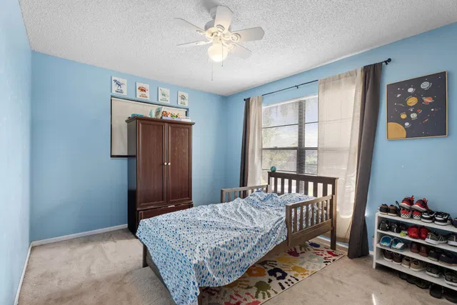 Residence photo 20