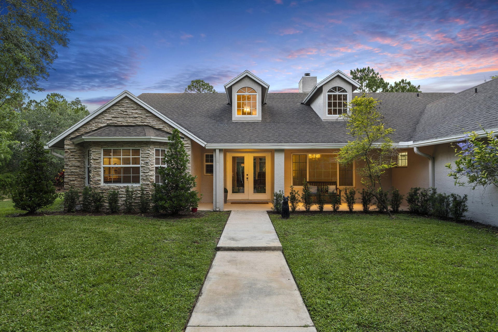 Residence photo 2