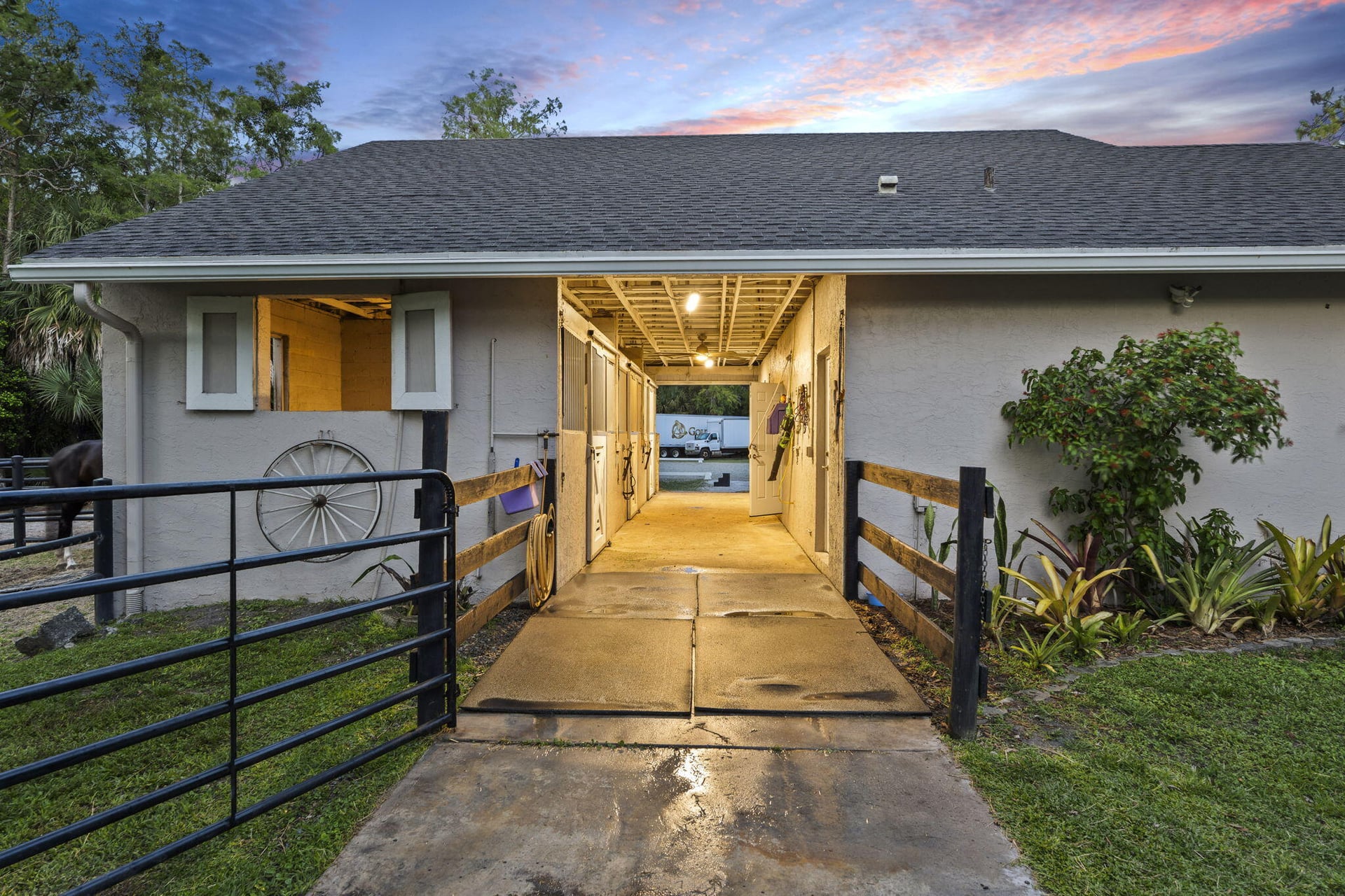 Residence photo 6
