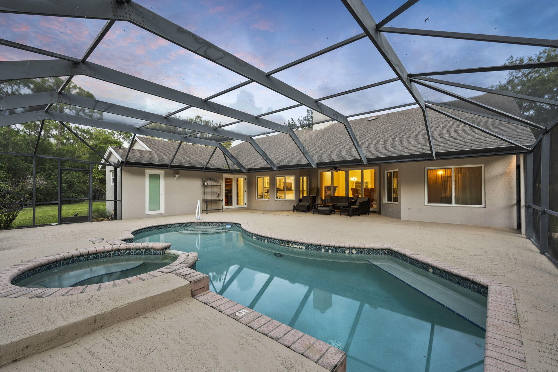 Residence photo 9