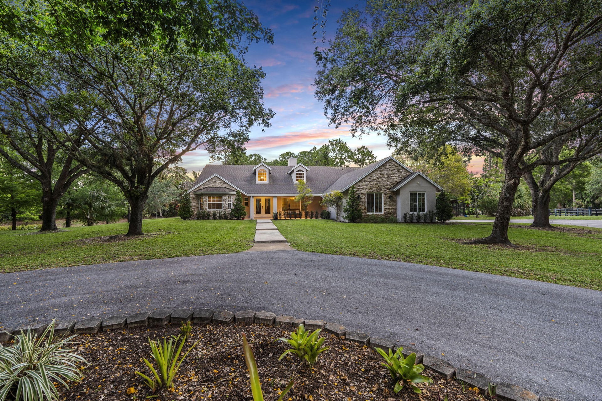 Residence photo 14