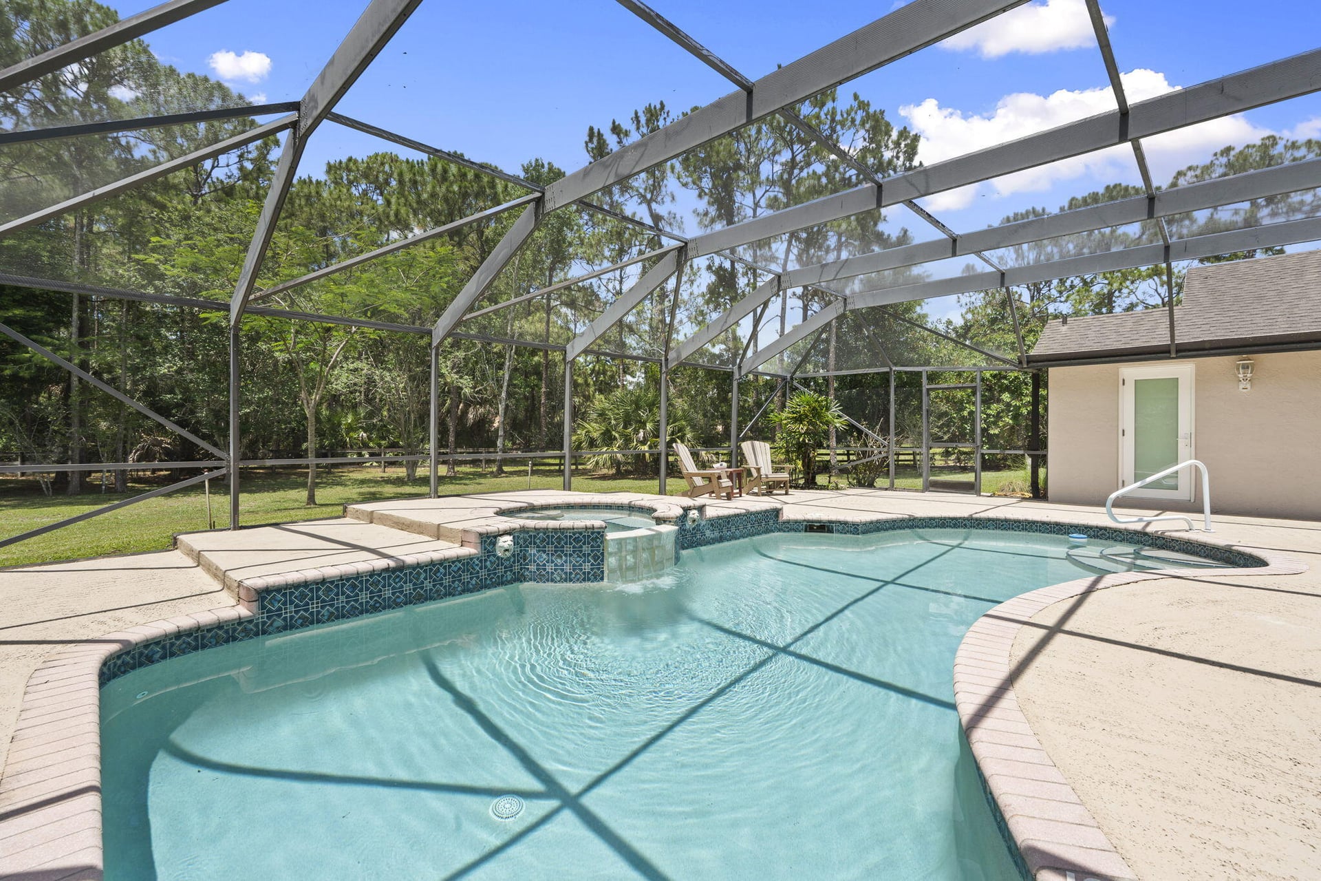 Residence photo 18