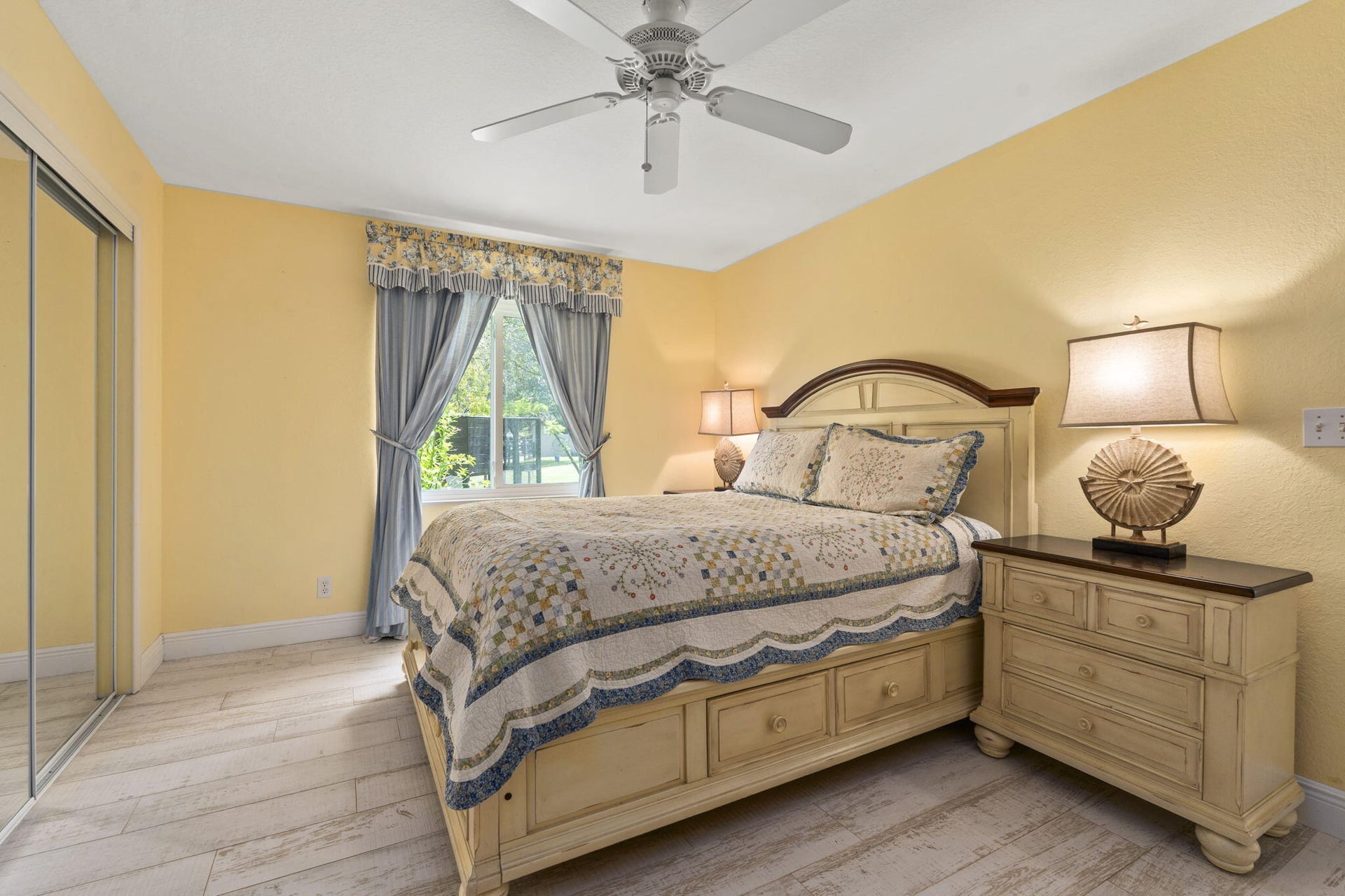 Residence photo 65