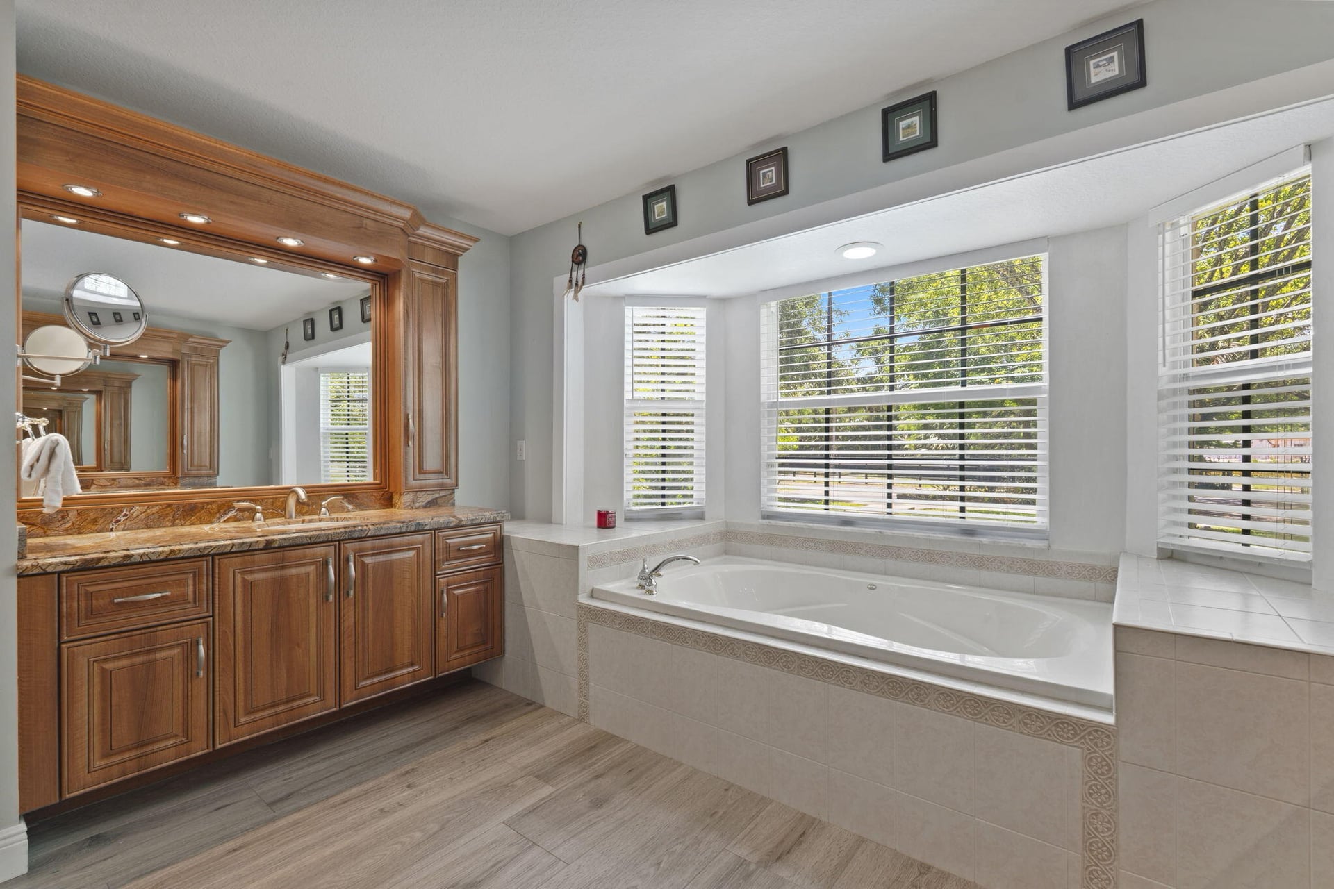Residence photo 73