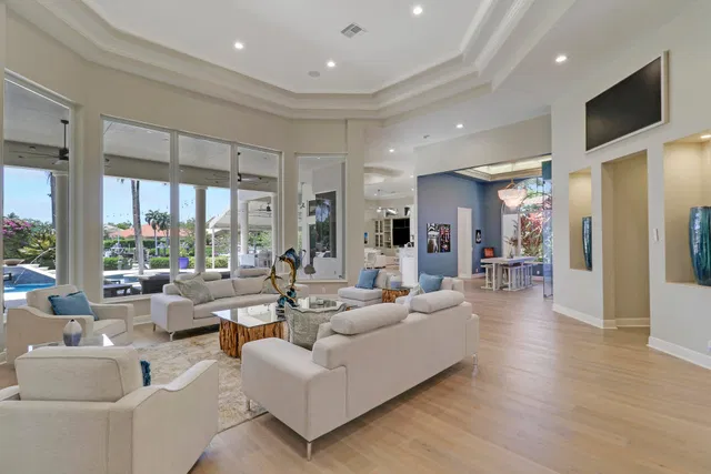 Jupiter River Estates Residence photo 29