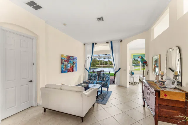 Residence photo 6