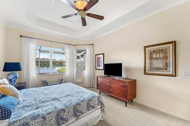 Residence photo 17