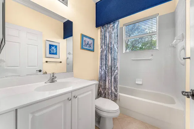 Residence photo 23