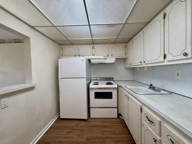 Residence photo 4
