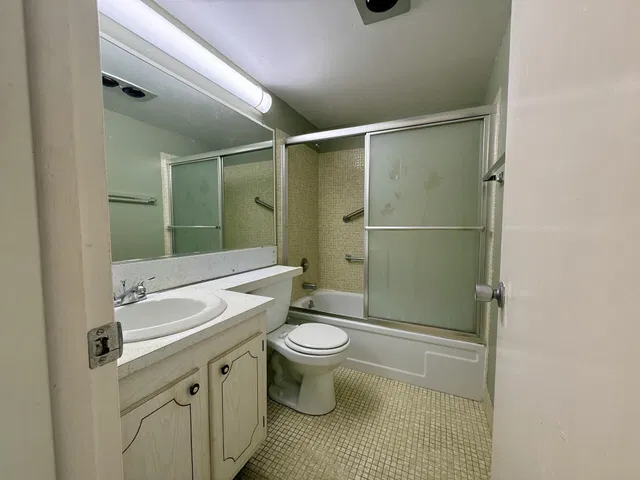 Residence photo 5