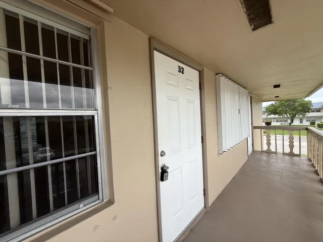 Residence photo 8