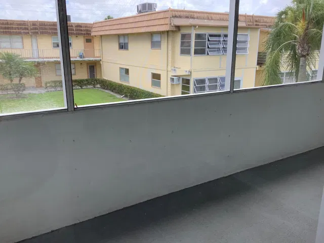 Unit 189 photo 19