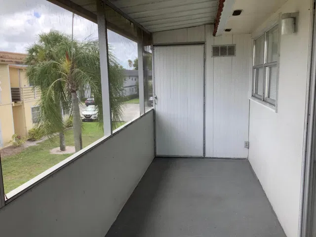 Unit 189 photo 21