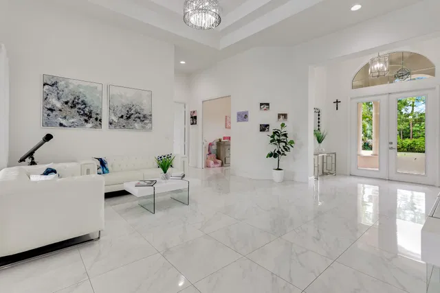  Residence photo 5