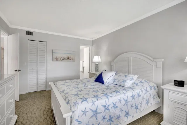 Unit Unit 255 photo 8