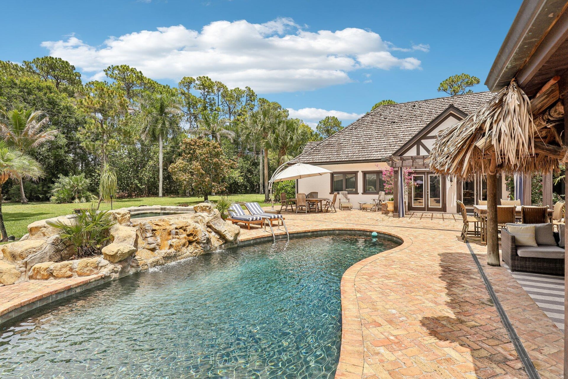 Paddock Park Residence photo 2
