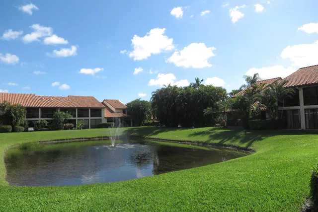 Residence photo 24