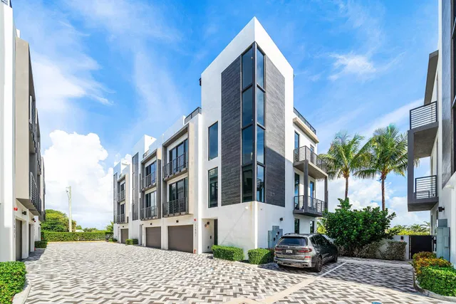 Residence photo 6