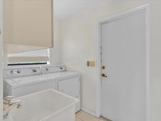  Residence photo 13