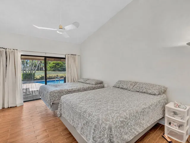  Residence photo 15
