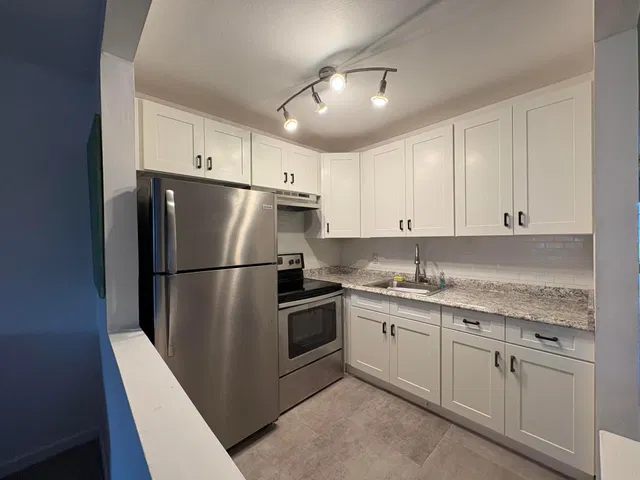  Residence photo 5