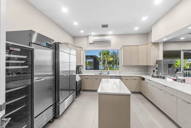 Residence photo 67