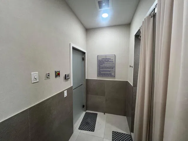 Residence photo 75