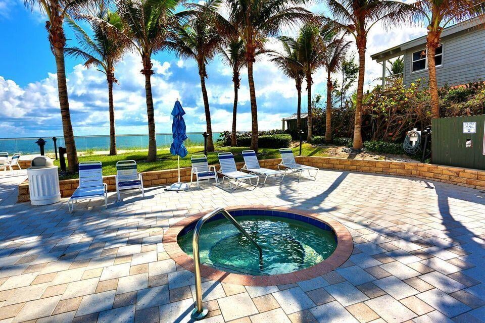 Corniche Singer Island Unit 603 photo 41