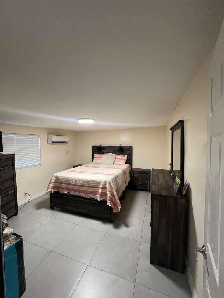 Unit 41 photo 14