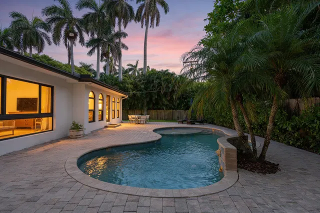  Residence photo 4