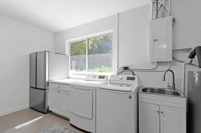  Residence photo 21