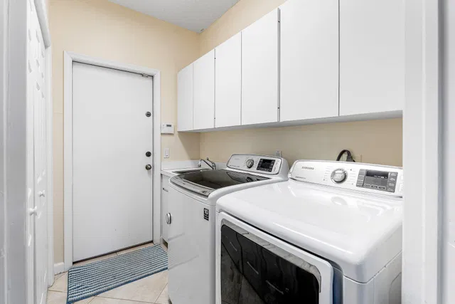 Residence photo 12