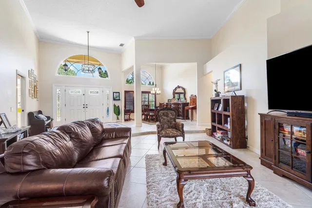 Residence photo 19
