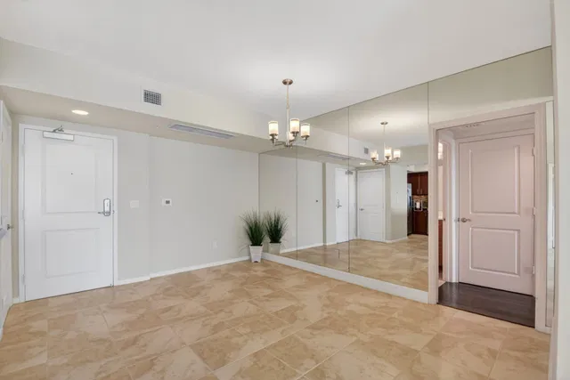 The Metropolitan Unit 511 photo 8