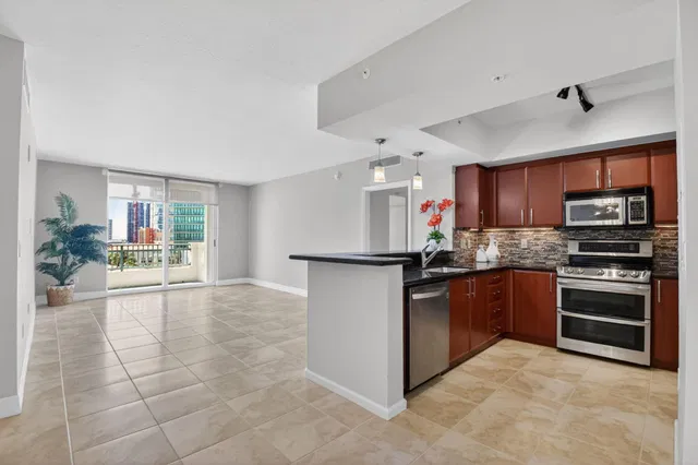 The Metropolitan Unit 511 photo 11