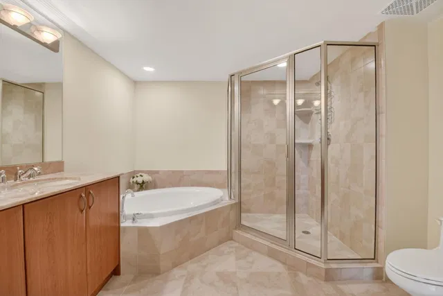 The Metropolitan Unit 511 photo 26