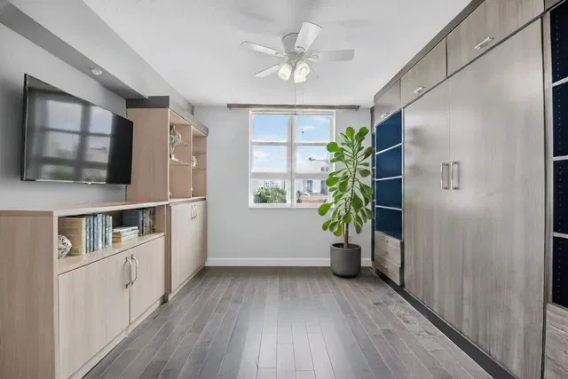 The Metropolitan Unit 511 photo 28
