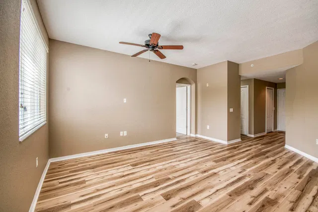 Unit 206 photo 12