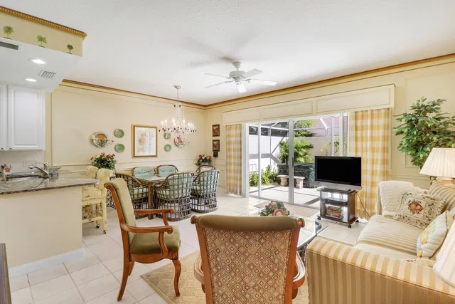  Residence photo 6