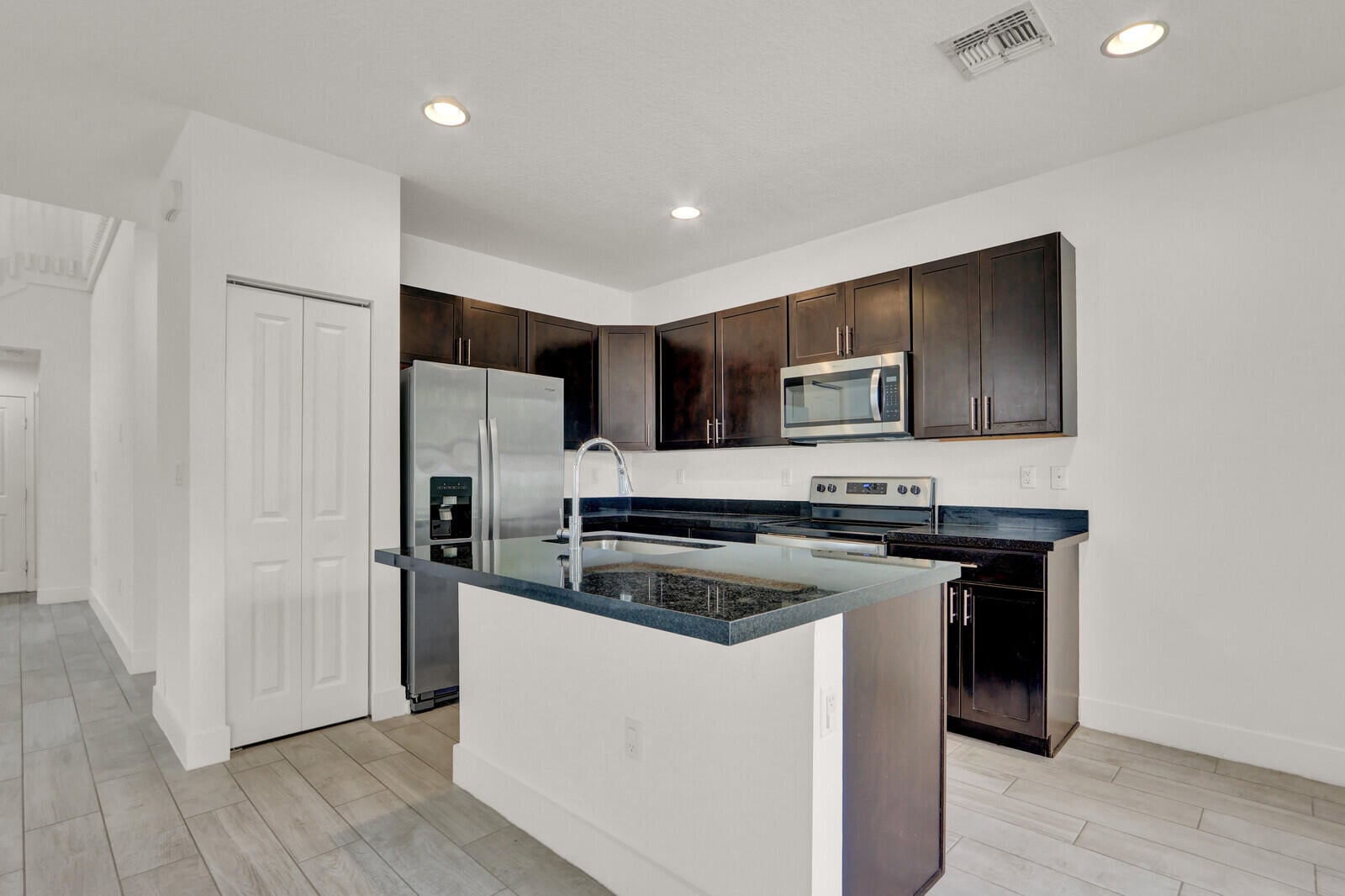 Residence photo 11