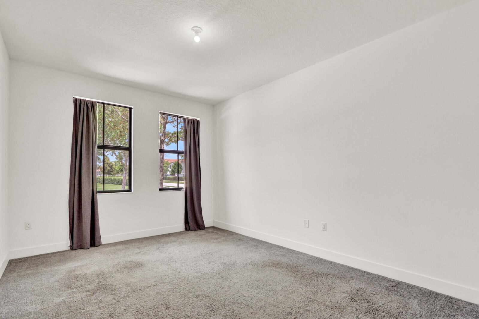 Residence photo 18