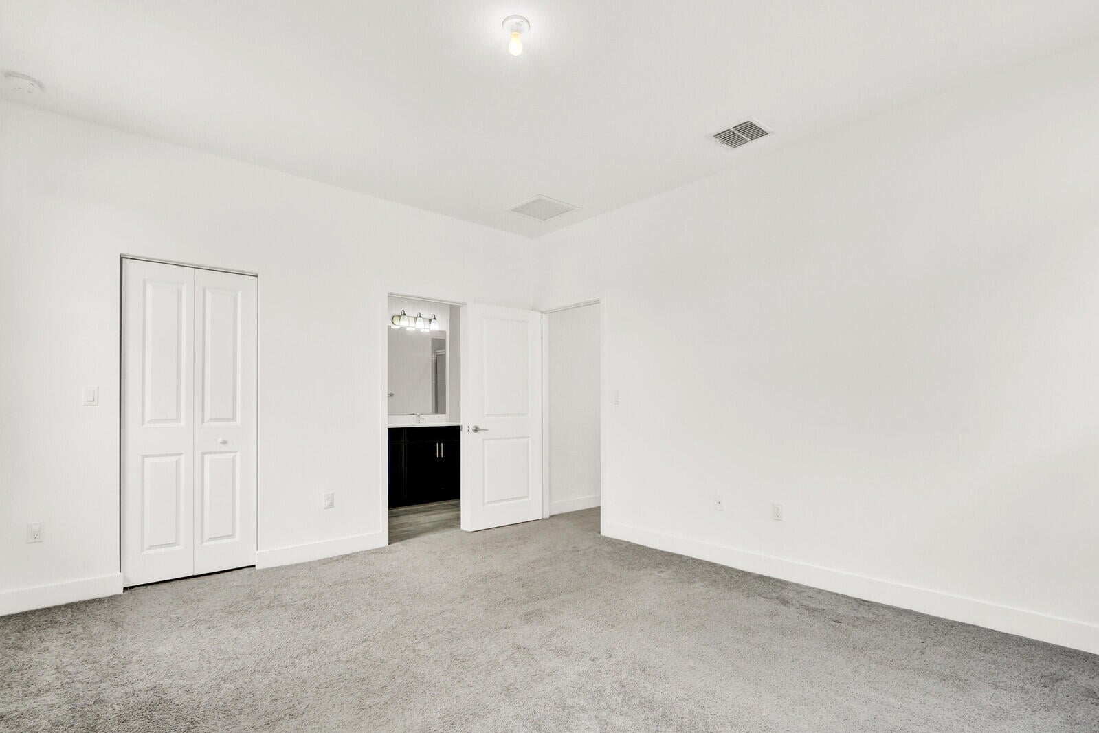Residence photo 24